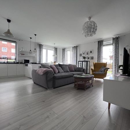 Apartament Z Tarasem Na Osiedlu Rakownica Еленя-Гура Экстерьер фото