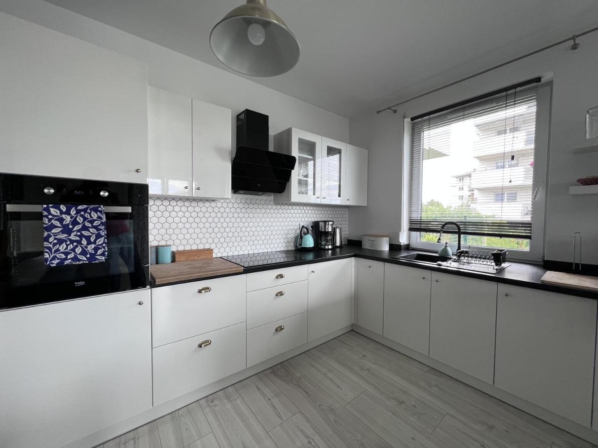 Apartament Z Tarasem Na Osiedlu Rakownica Еленя-Гура Экстерьер фото