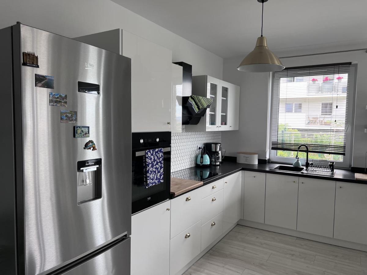 Apartament Z Tarasem Na Osiedlu Rakownica Еленя-Гура Экстерьер фото